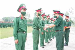 Trường Quân sự Quân khu: Hơn 500 học viên tốt nghiệp đào tạo hạ sĩ quan chỉ huy